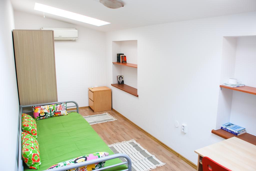 בוקרשט Vatra Accommodation מראה חיצוני תמונה